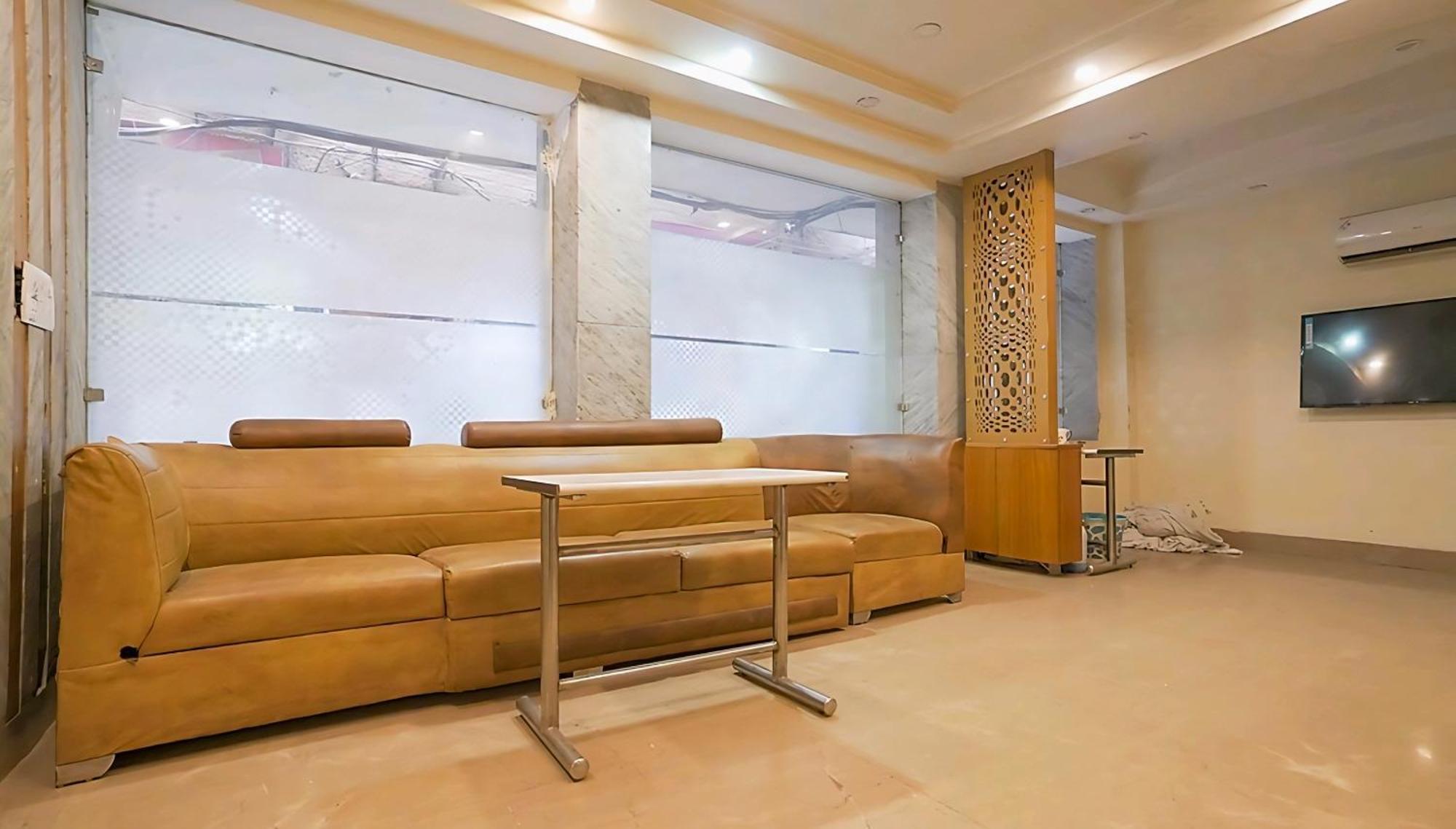 Hotel Leo Continental Nuova Delhi Esterno foto