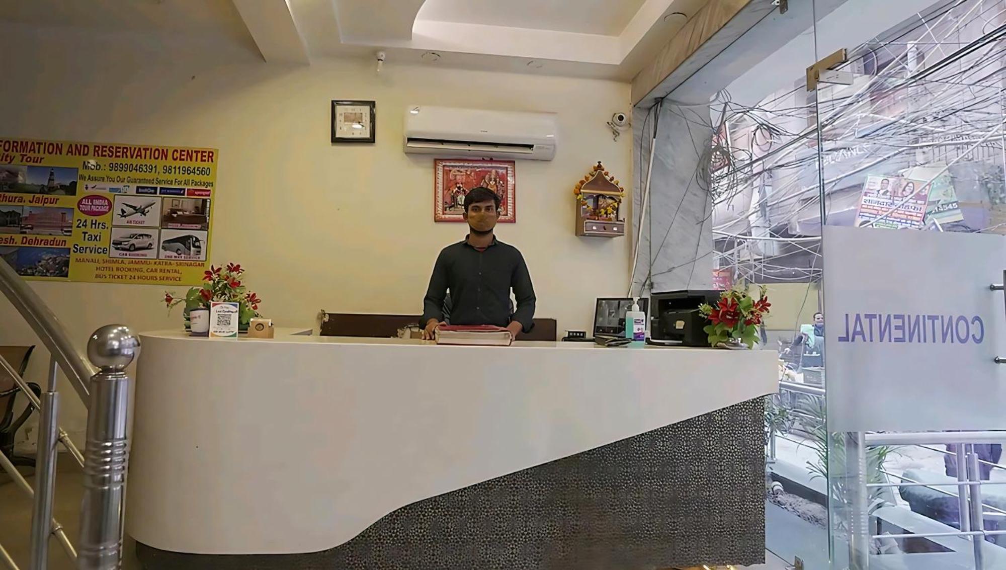 Hotel Leo Continental Nuova Delhi Esterno foto