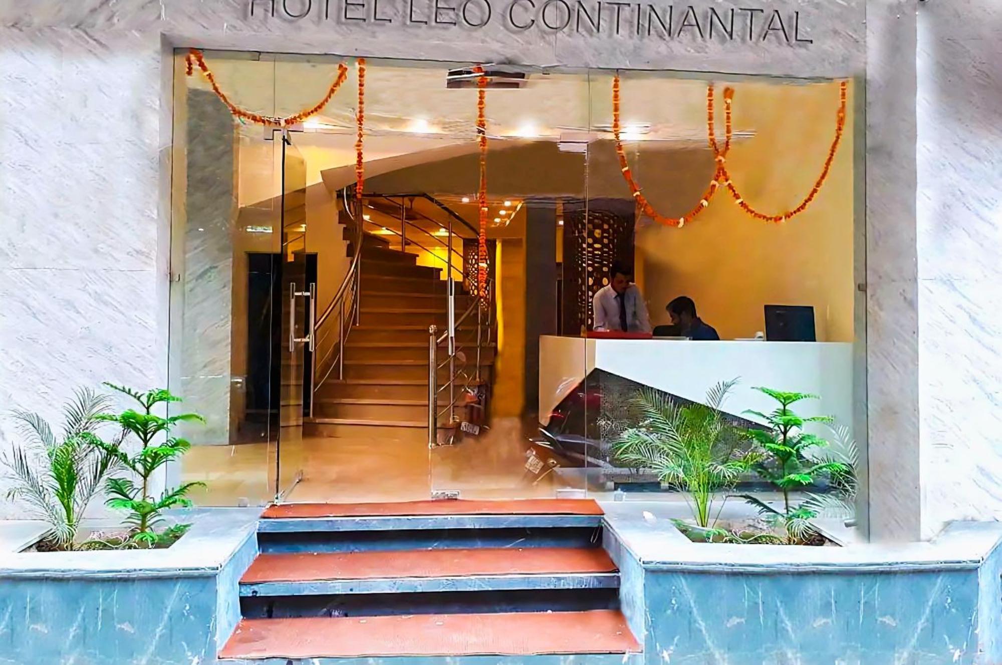 Hotel Leo Continental Nuova Delhi Esterno foto
